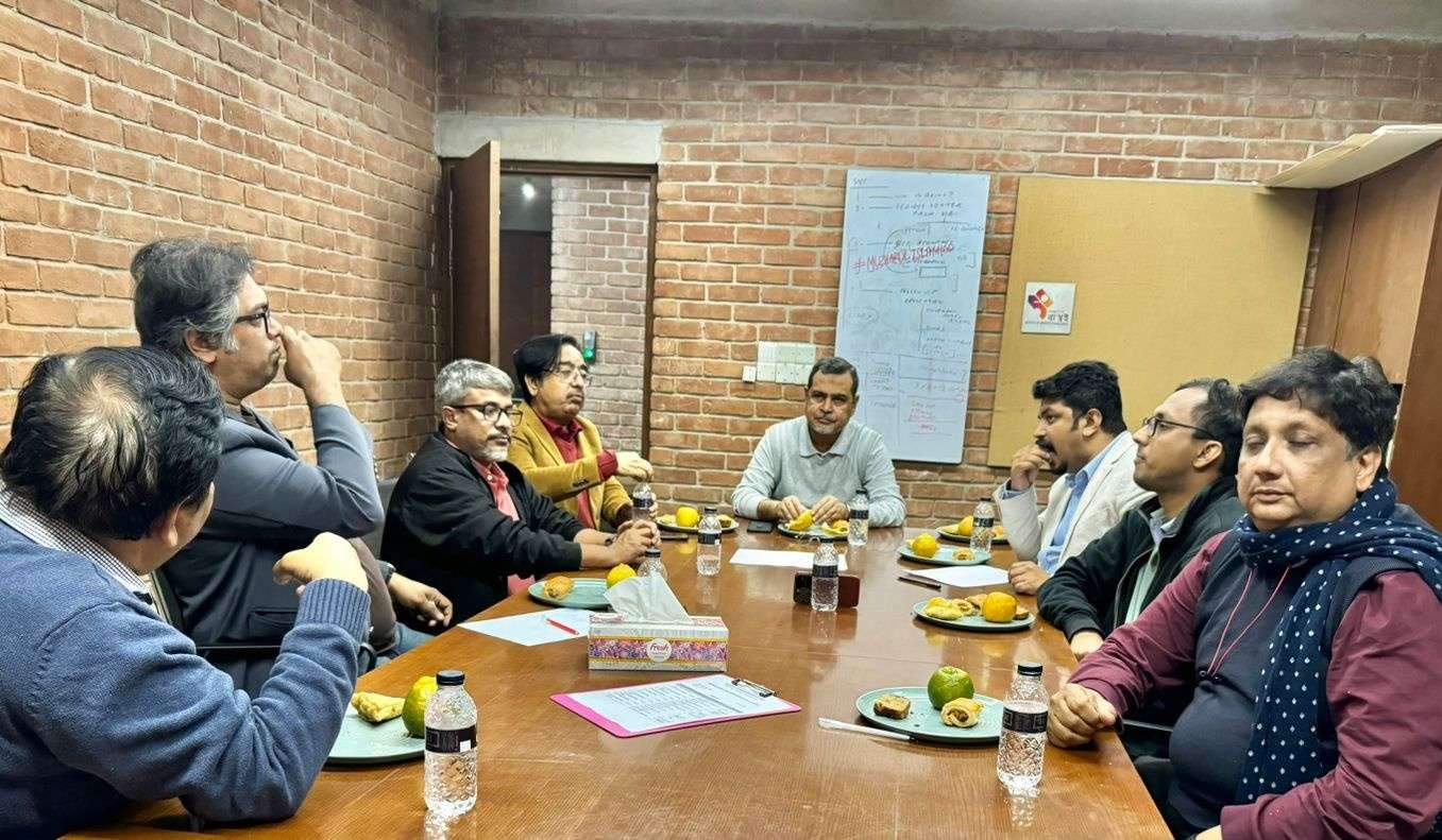 1ST MEETING OF IAB PHOTO ARCHIVE COMMITTEE